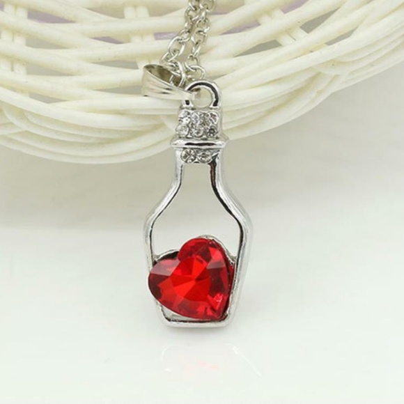 Brand new necklace with Love Drift wine perfume bottle pendant. Blue - Picture 8 of 8